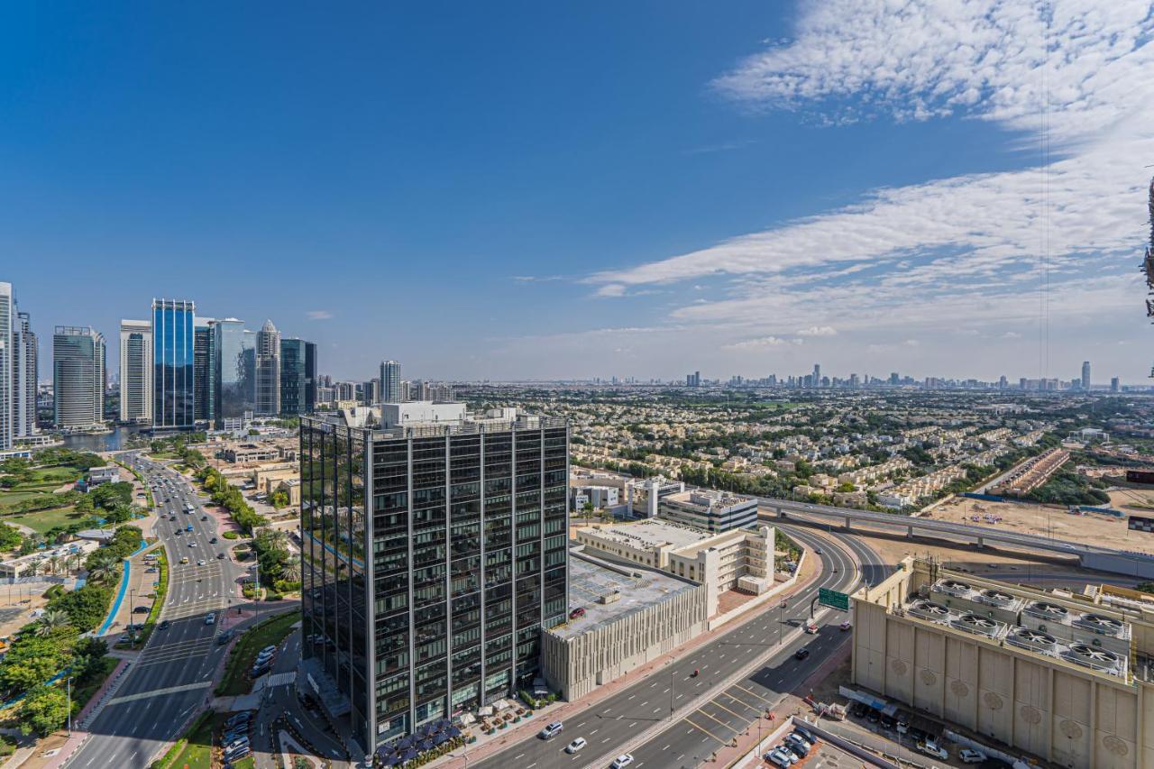 Higuests - Modern Studio With Incredible City Skyline View Dubai Buitenkant foto