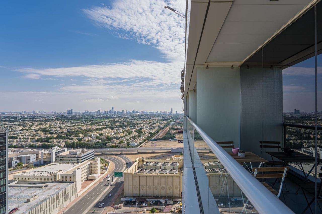 Higuests - Modern Studio With Incredible City Skyline View Dubai Buitenkant foto