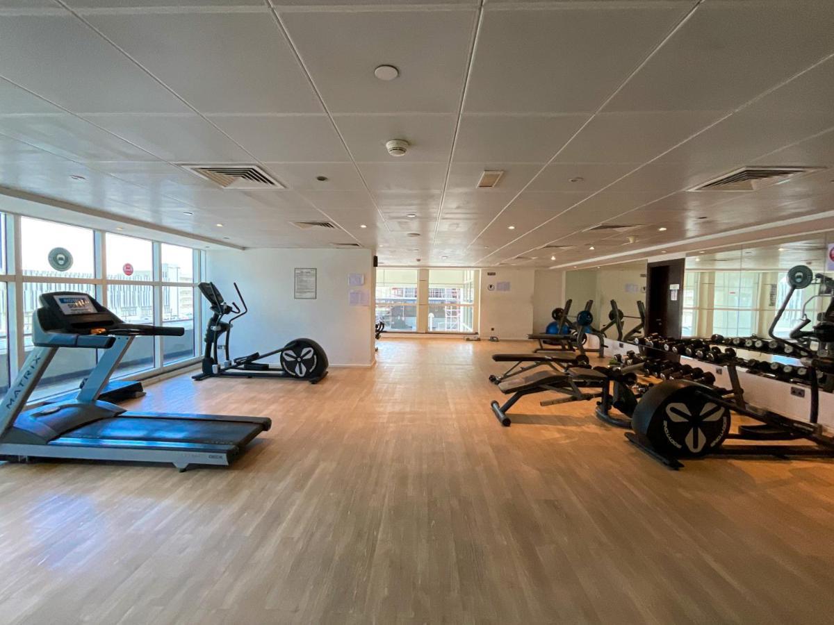 Higuests - Modern Studio With Incredible City Skyline View Dubai Buitenkant foto